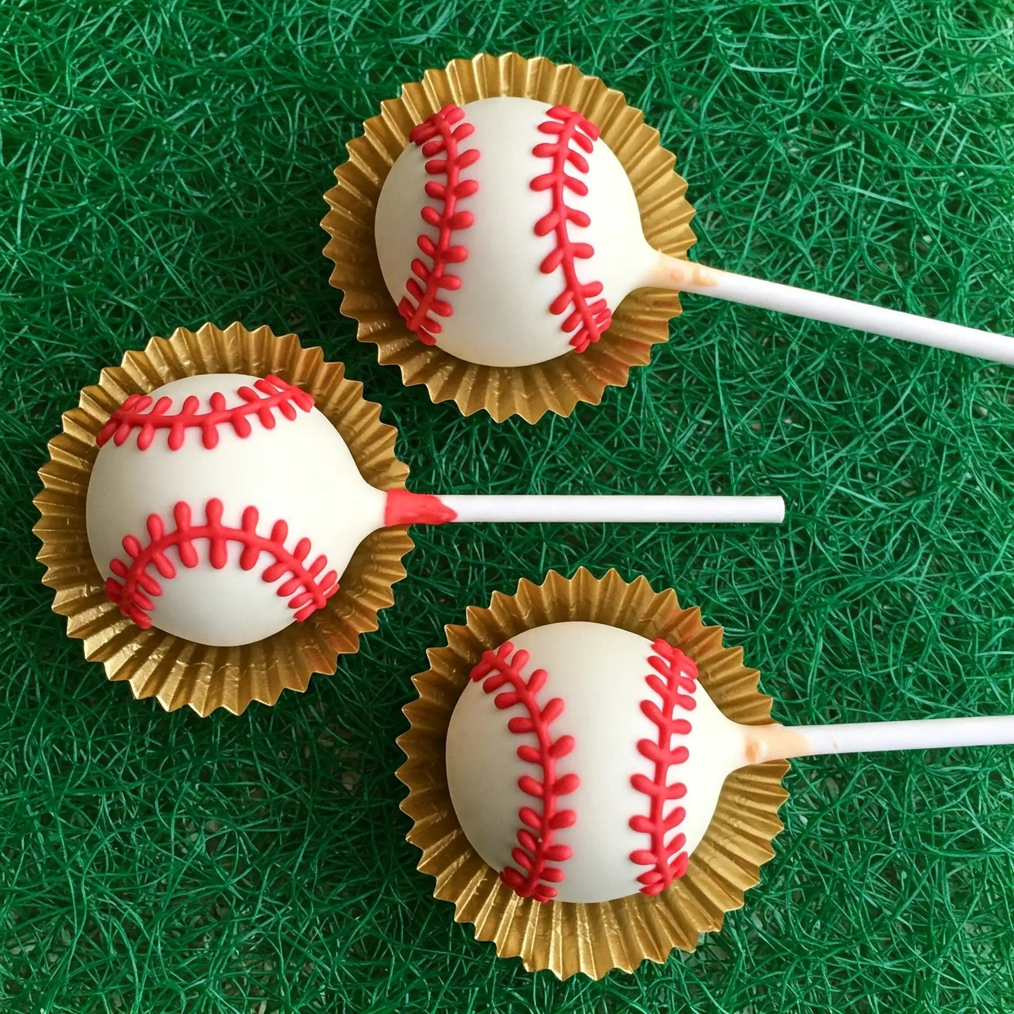 Baseball Cake Pops